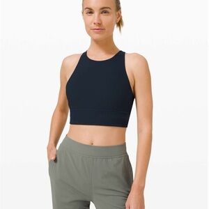 Lululemon Energy Bra High Neck Long Line Rib
True Navy - Size 8
